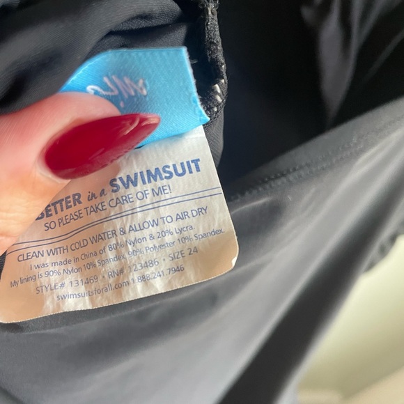 SWIMSUITS FOR ALL || Ruched One Piece Size 24 - Picture 6 of 8